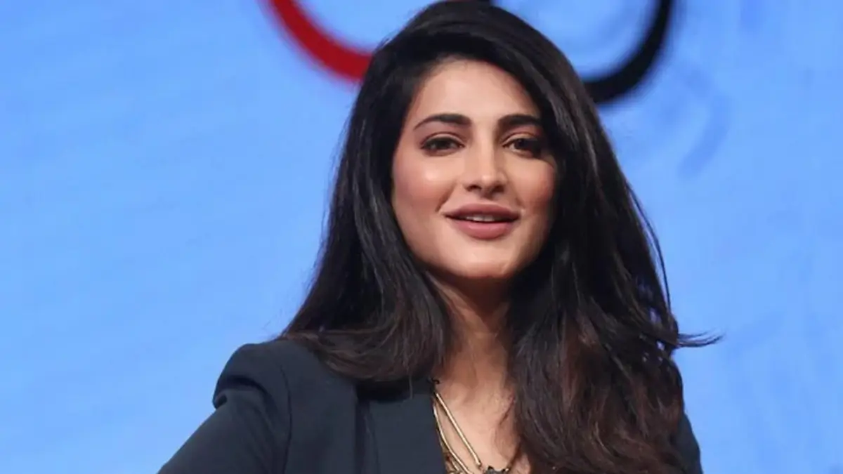 6 காதல் பண்ணியும் காயத்தில் முடிந்தது!. இனிமே சிங்கிள்தான்!.. ஸ்ருதிஹாசன் ஃபீலிங்!…